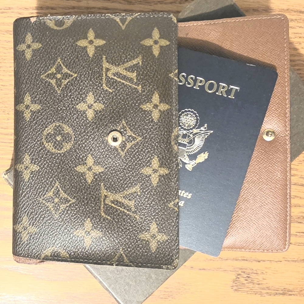 AUTHENTIC LOUIS VUITTON MONOGRAM PORTE TRESOR ETUI PAPIER WALLET - Picture 13 of 14